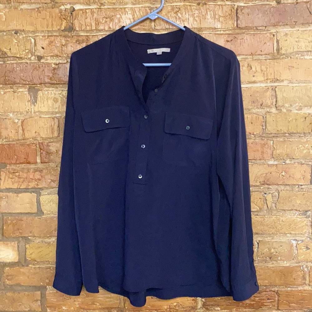 Medium gap dark blue ladies shirt